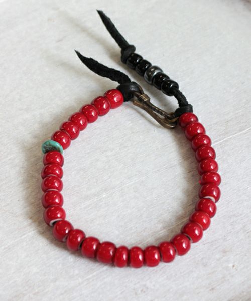 【VIVIFY(ビビファイ)】【予約販売ご注文から1ヶ月後出荷】Good Luck White Hearts Bracelet ブレスレット(VFB-050)
