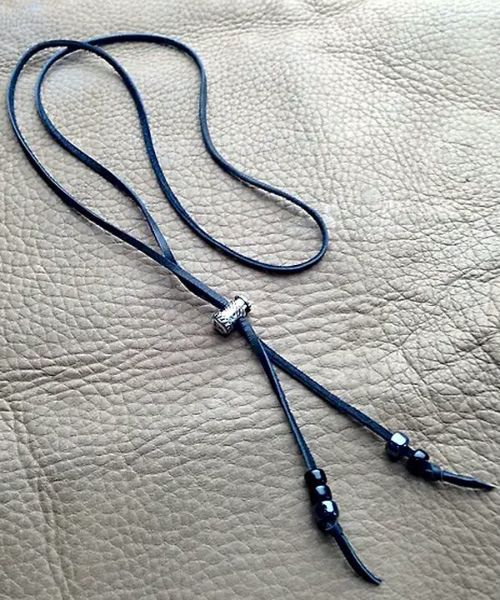 【VIVIFY(ビビファイ)】【予約販売ご注文から1ヶ月後出荷】Decorate Cord Stopper Leather Necklace ネックレス(VFN-119)