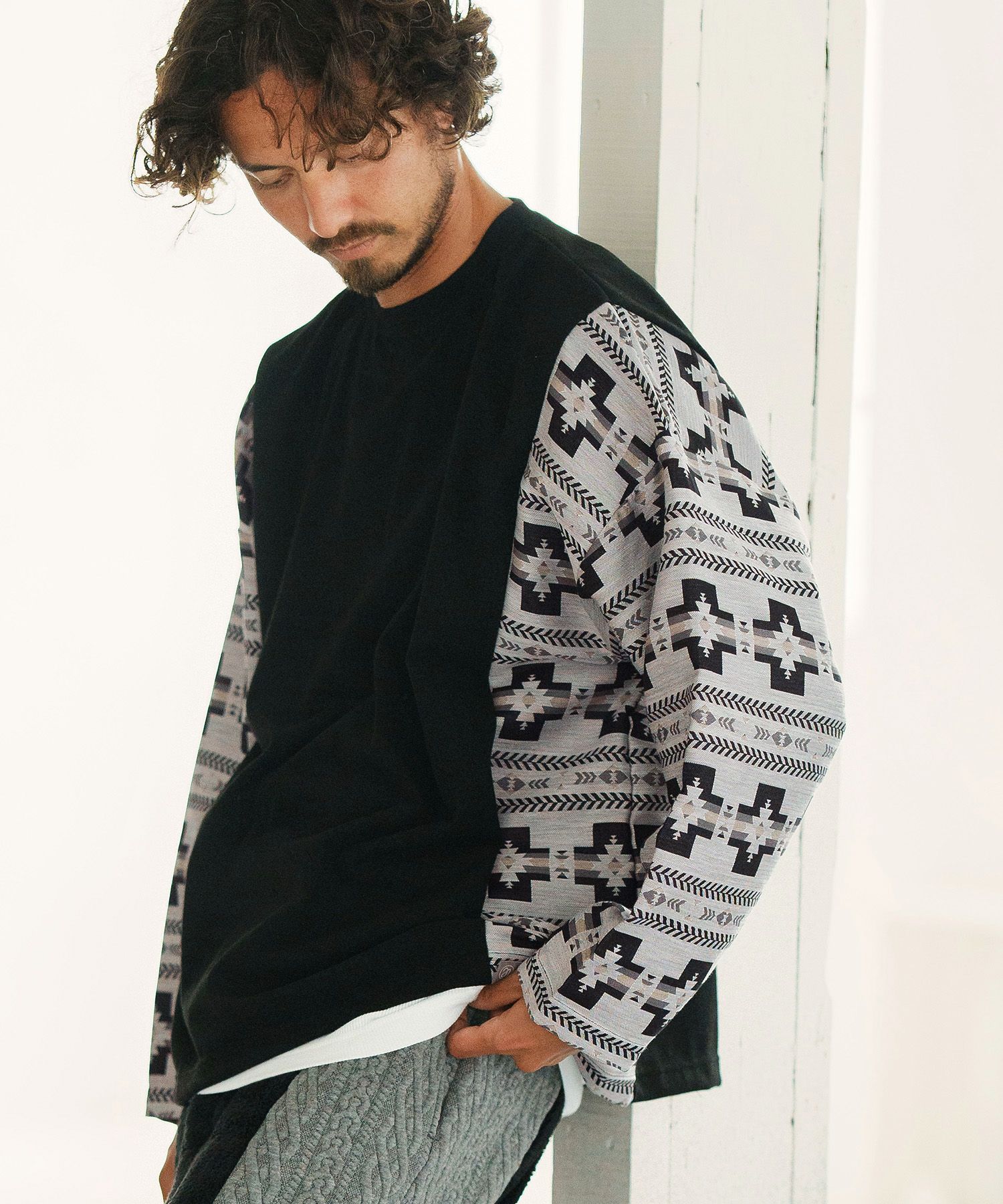 【ANGENEHM(アンゲネーム)】【予約販売9月下旬～10月上旬入荷】 Native Sleeve Knit sew (MADE IN JAPAN) ニットソー(2232-305AN)