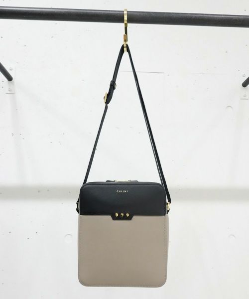 CULLNI(クルニ)】Square leather shoulder bag ショルダーバッグ(BG