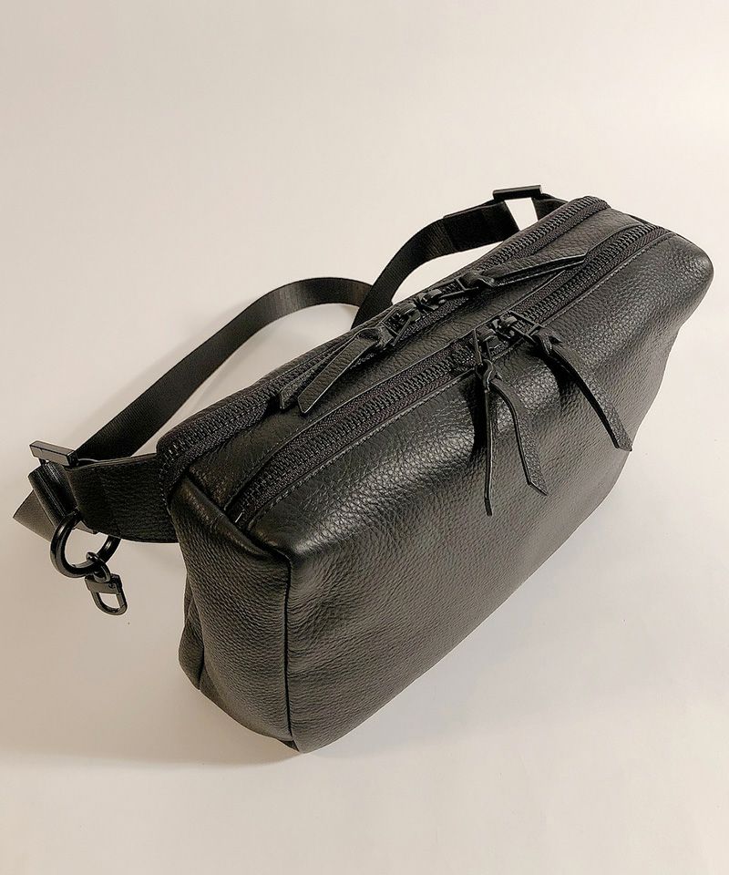 waku(ワク)】『KURO Series』 スクエアボディBAG バッグ(WK-0029