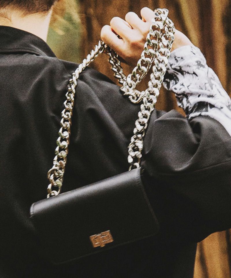 NO ID.(ノーアイディー)】ﾁｪｰﾝﾐﾆｼｮﾙﾀﾞｰBAG バッグ(852777-346G 