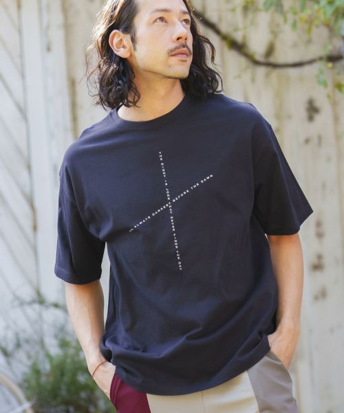 【CAMBIO(カンビオ)】 ビッグシルエットプリントTシャツ（famous quoteクロス）(2301038MCB)