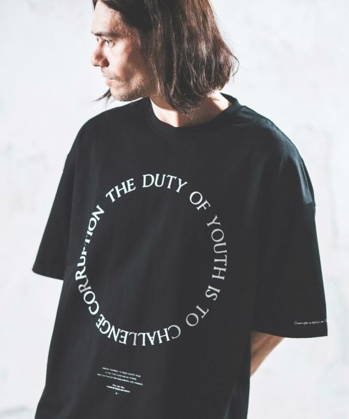 NOISESCAPE(ノイズスケープ)】Printed T-shirt(circle message) T
