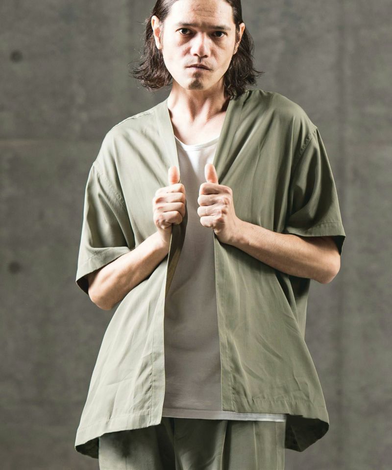 GLIMCLAP(グリムクラップ)】Button less short sleeve jacket