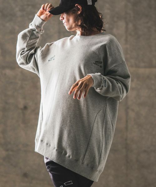 GLIMCLAP(グリムクラップ)】Logo jacquard sweater ニット(15-078-gla