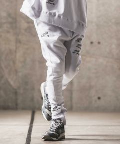 GLIMCLAP(グリムクラップ)】 Embroidered sweat pants スウェット