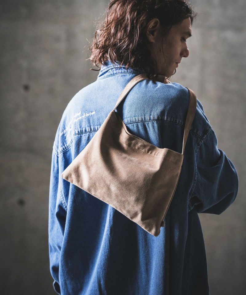 GLIMCLAP(グリムクラップ)】Suede sling bag ショルダーバッグ(15-097