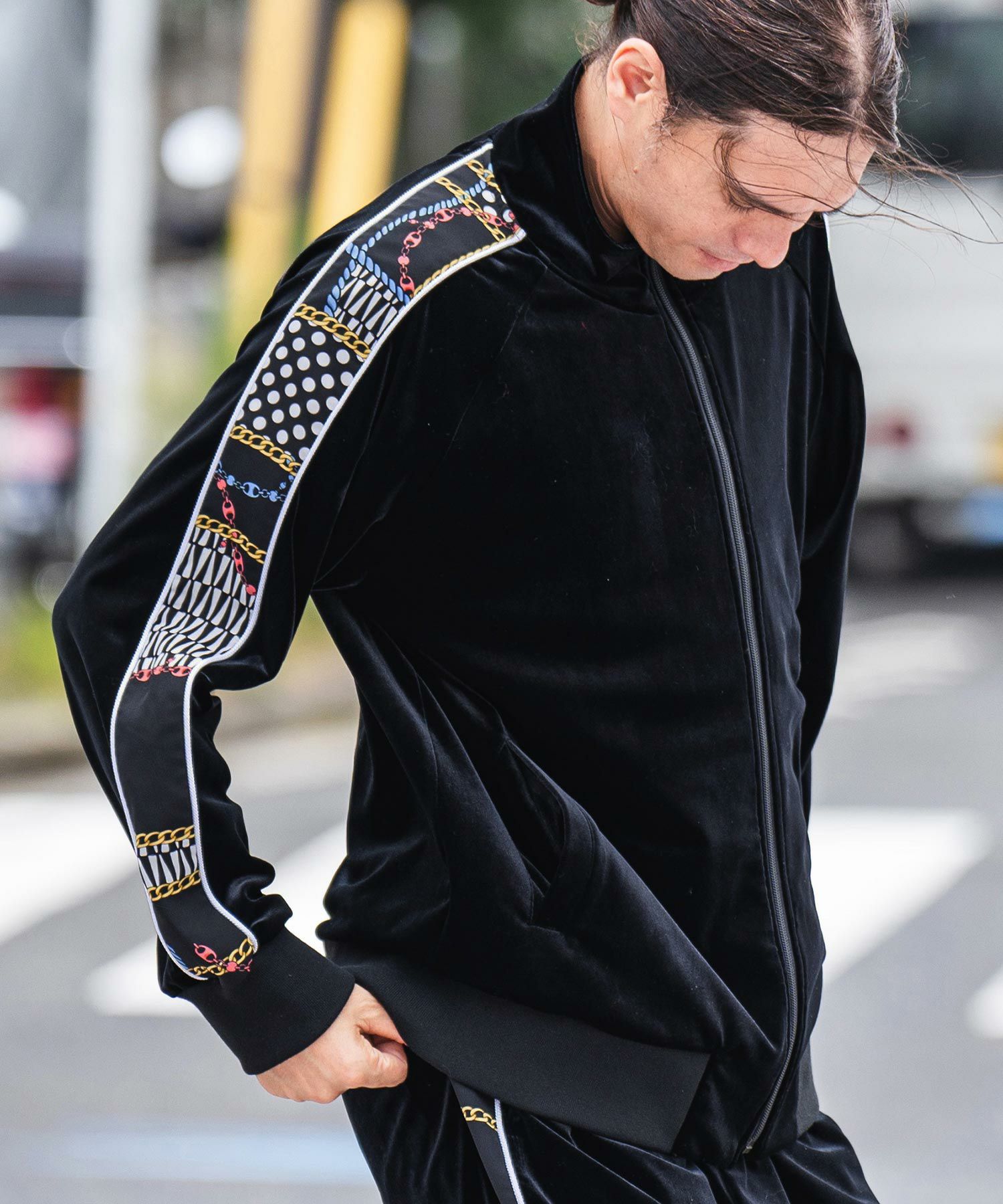 000000069994-01.jpg?t=