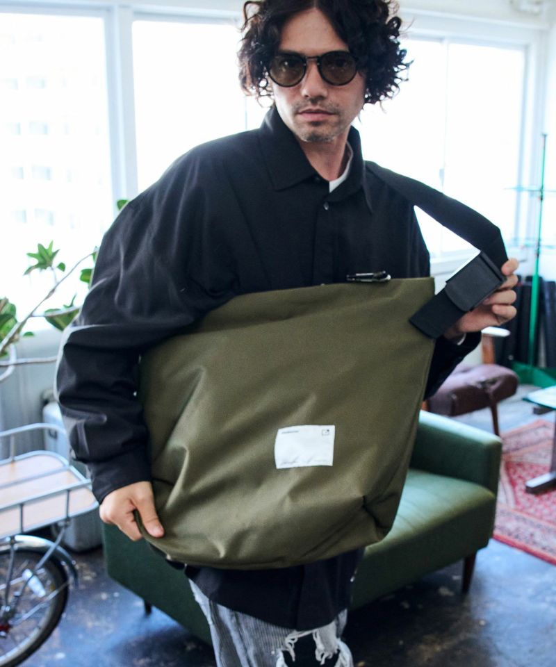 ADAM PATEK(アダムパテック)】water repellent nylon shoulder big bag