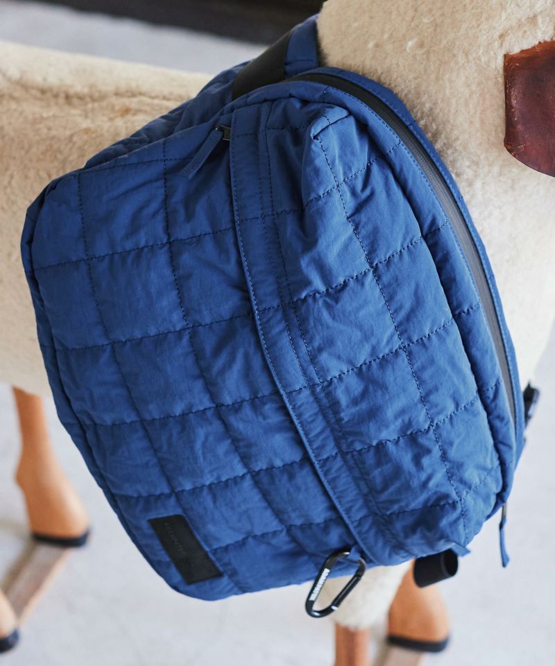 mko11430-square quilt BIG body bag ボディバッグ-