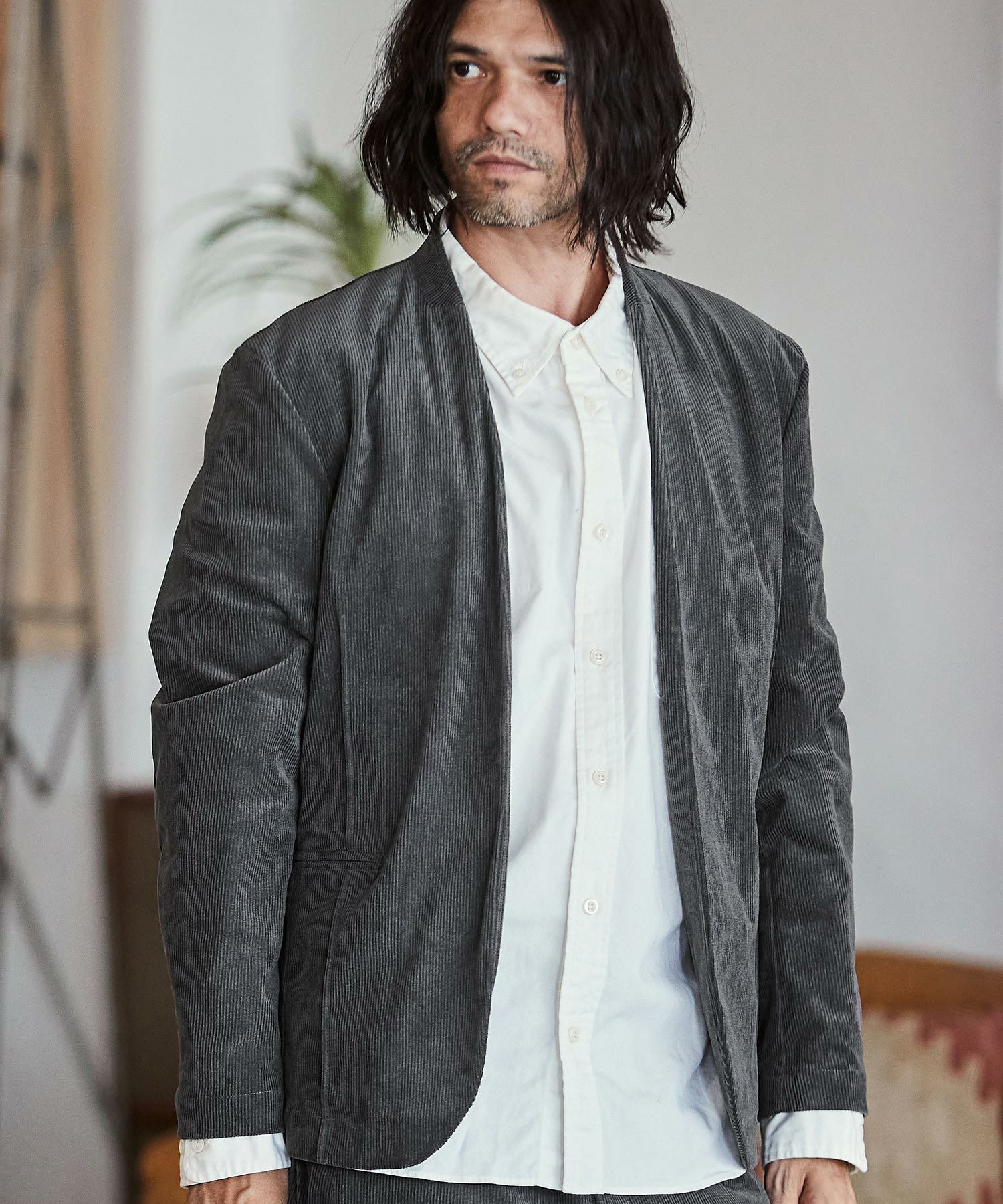 000000070385-12-l.jpg?t=  