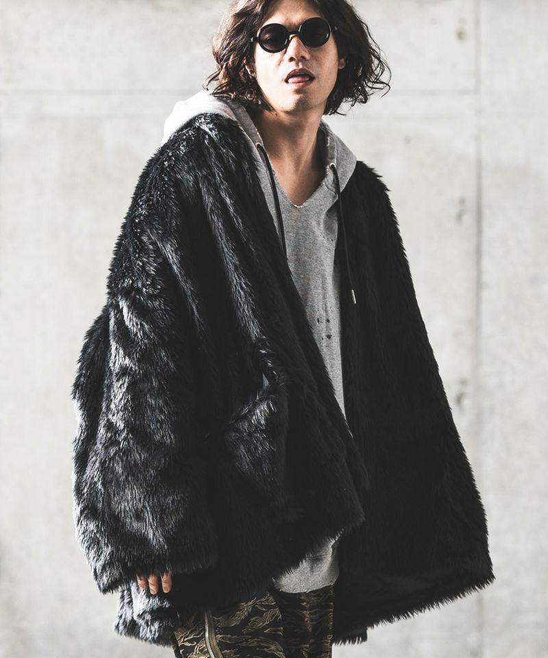 GLIMCLAP(グリムクラップ)】Faux fur gown like design jacket