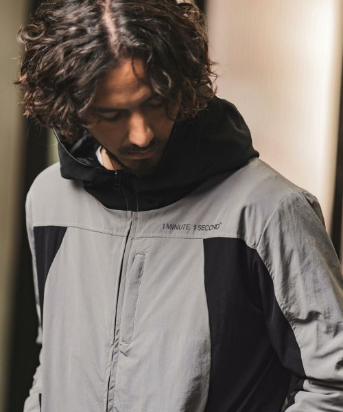 50%OFF【1minute 1second(ワンミニットワンセカンド)】stretch nylon padding hooded jacket フーデッドジャケット(1M23W010)
