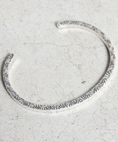 【VIVIFY(ビビファイ)】【予約販売ご注文から1ヶ月後出荷】SideArabesque Bangle(3mm body)  バングル(VFB-198)