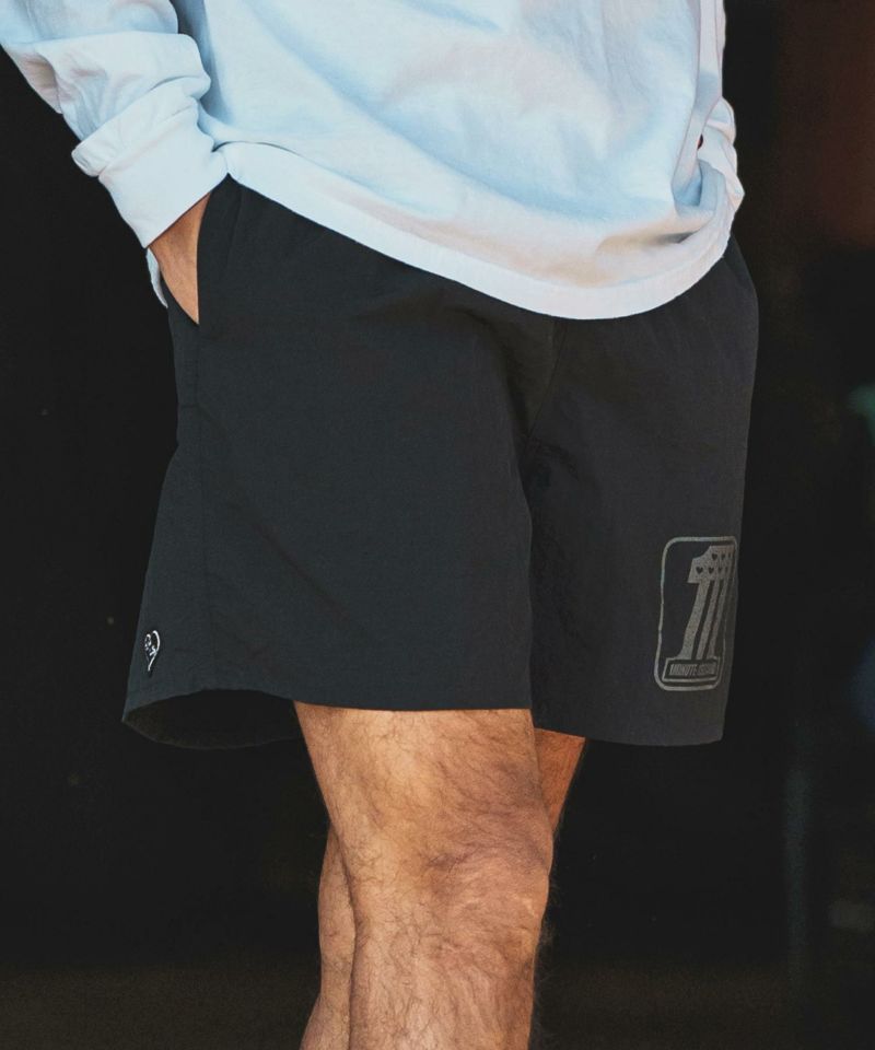 50%OFF【1minute 1second(ワンミニットワンセカンド)】one logo nylon