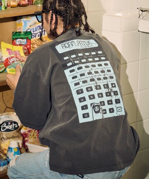 【ADAM PATEK(アダムパテック)】calculator short sleeve pigment Tシャツ(AP2414022)