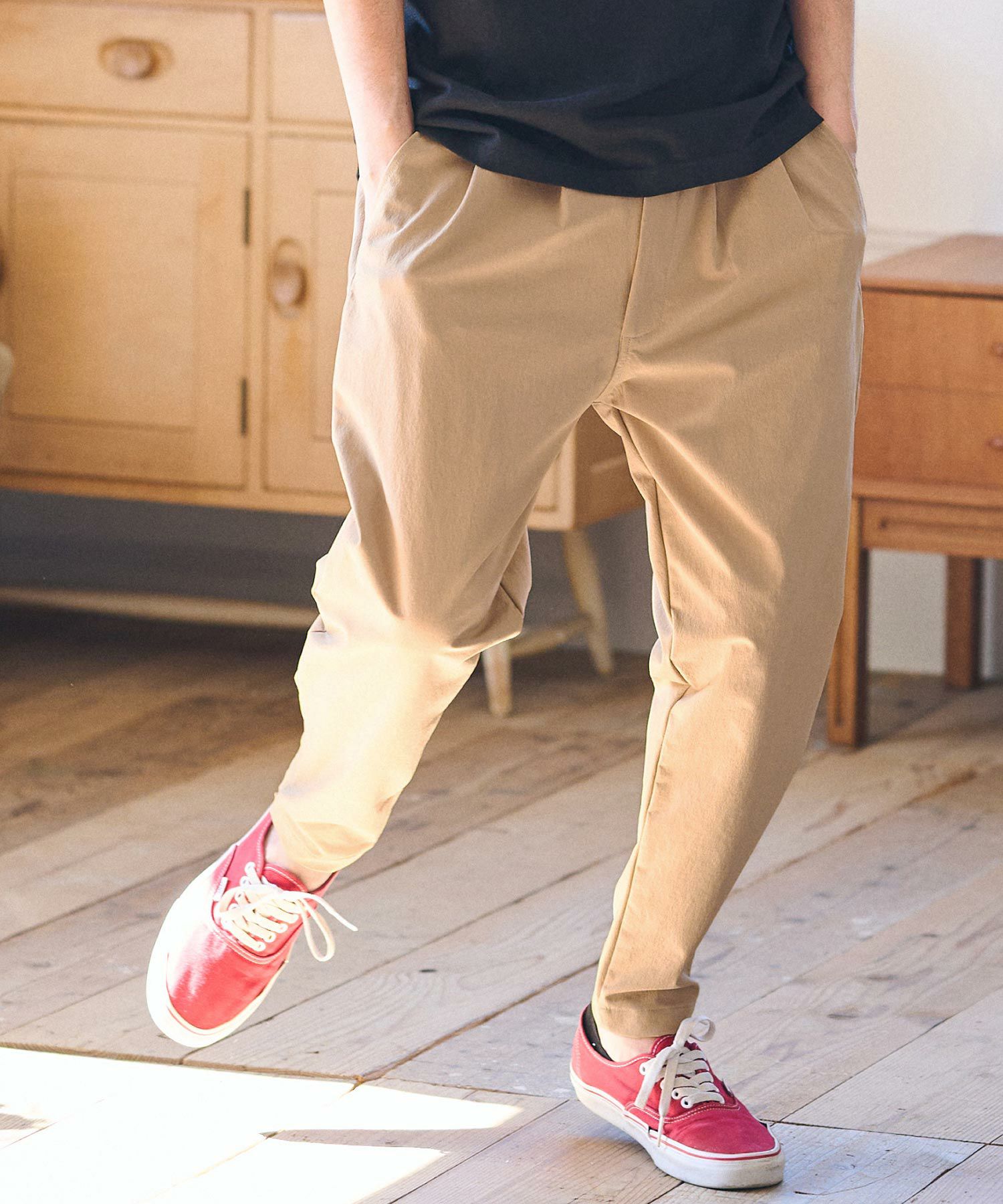 50%OFF【CAMBIO(カンビオ)】 ZIP使い2タックナイロンテーパードパンツ