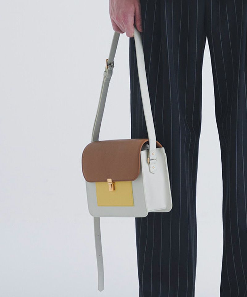 CULLNI(クルニ)】Leather Flap Shoulder Bag レザーショルダーバッグ 