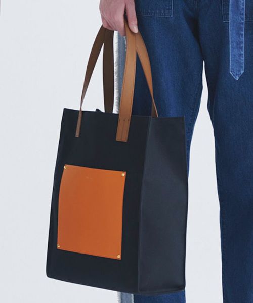 CULLNI(クルニ)】Belt Handle Leather ＆ Canvas Combination Tote Bag ...