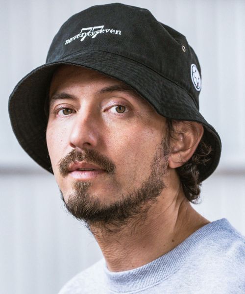 seventy seven(セブンティセブン)】 embroidery 6 panel cap seventy seven(セブンティセブン)】 embroidery 6 panel cap