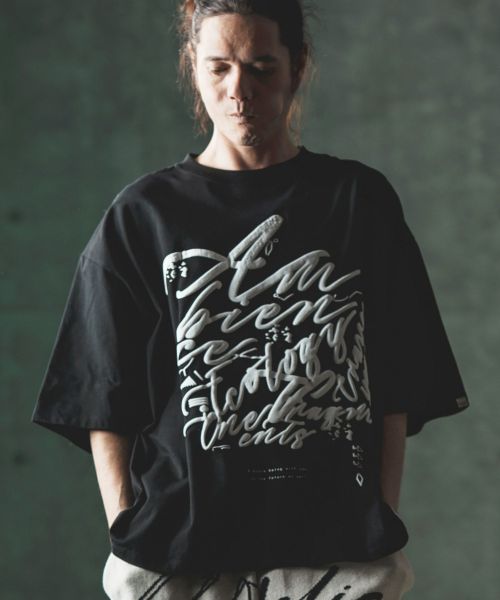 【GLIMCLAP(グリムクラップ)】 Foaming printed oversized T-shirt Tシャツ(16-085-gls-ce)