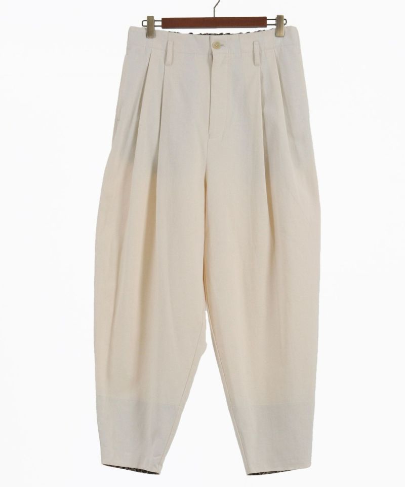 GLIMCLAP(グリムクラップ)】Color scheme design u0026 balloon silhouette pants-chino  cloth fabric- チノパンツ(16-031-gls-ce) | CAMBIO カンビオ