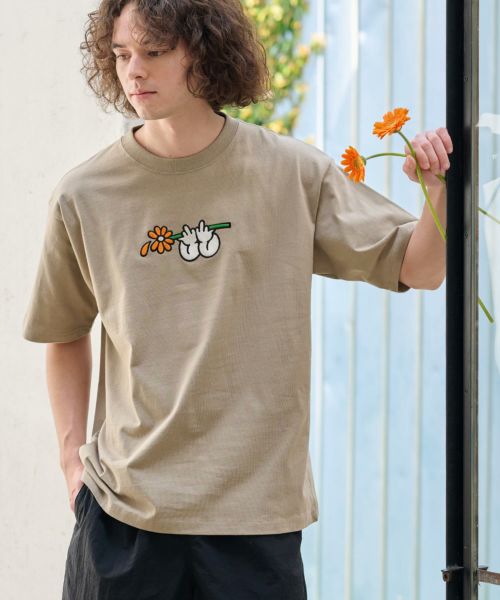 【un-filled(アンフィルド)】GERBERA HAND EMB HEAVY WEIGHT-T Tシャツ(SDUF-2406)