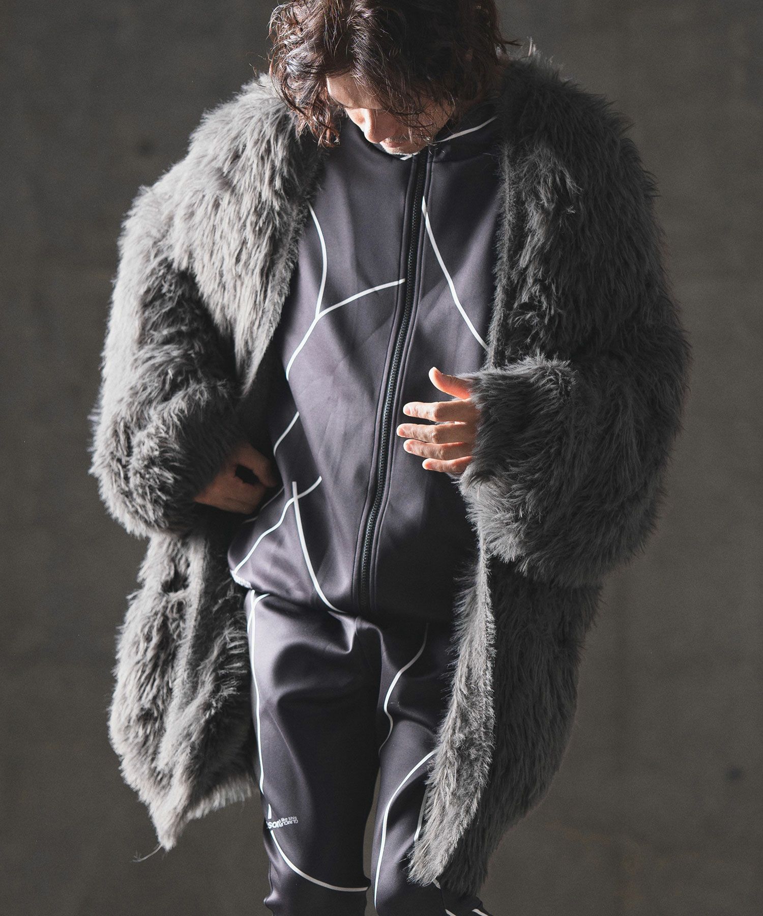 GLIMCLAP(グリムクラップ)】Feather yarn Button less long cardigan 