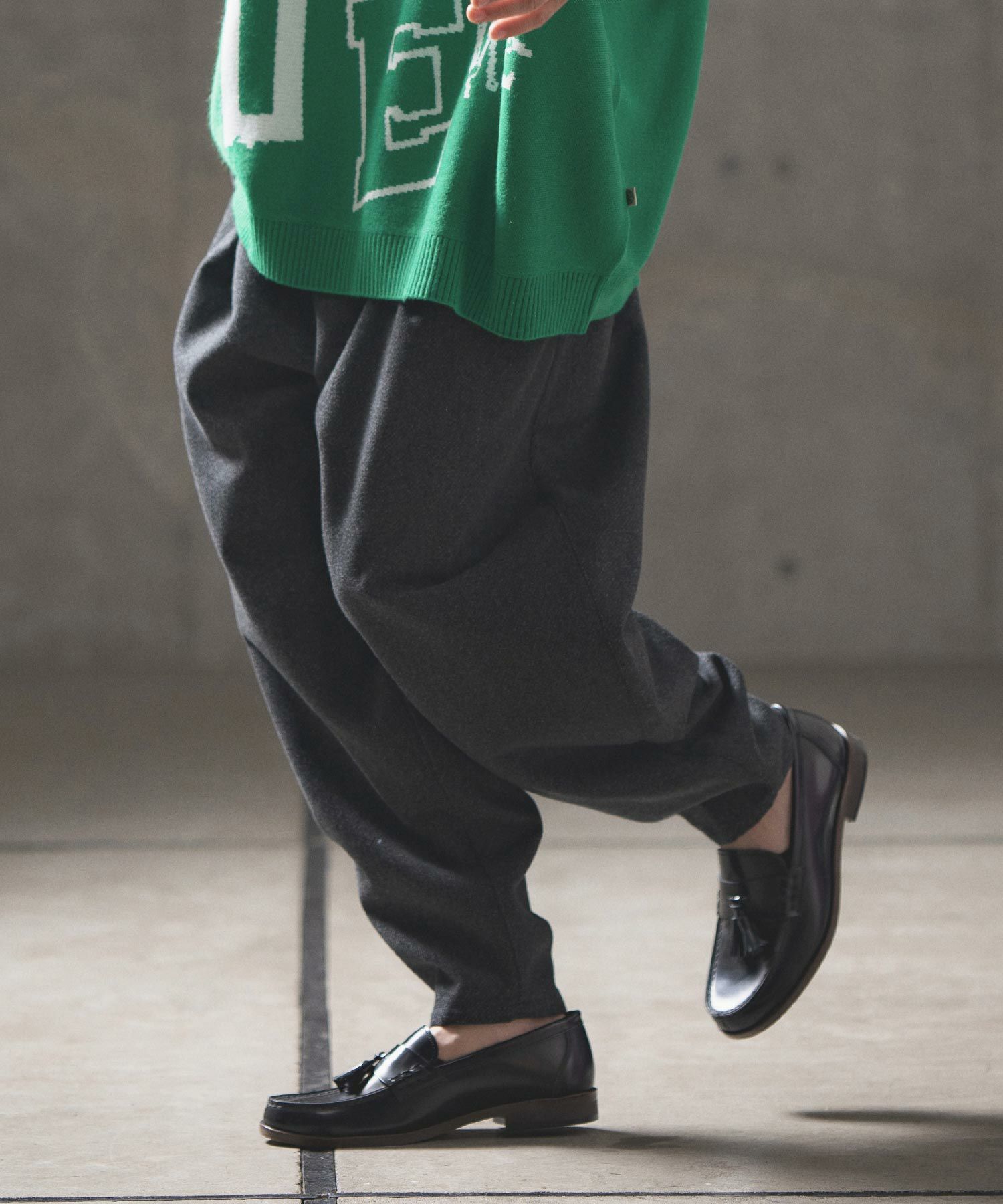 GLIMCLAP(グリムクラップ)】Brushed fabric balloon silhouette pants 