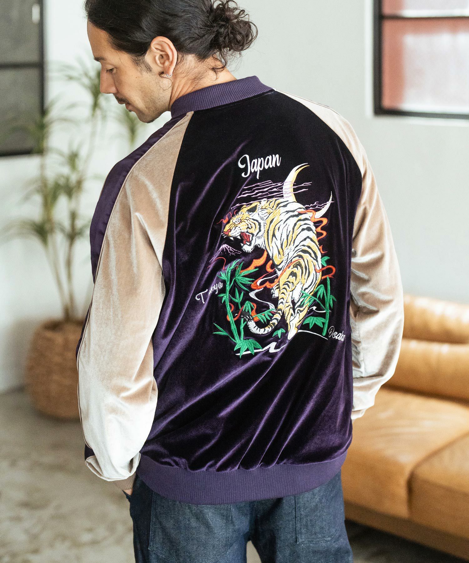 CAMBIO(カンビオ)】Tiger Embroidered Velour Souvenir Jacket 