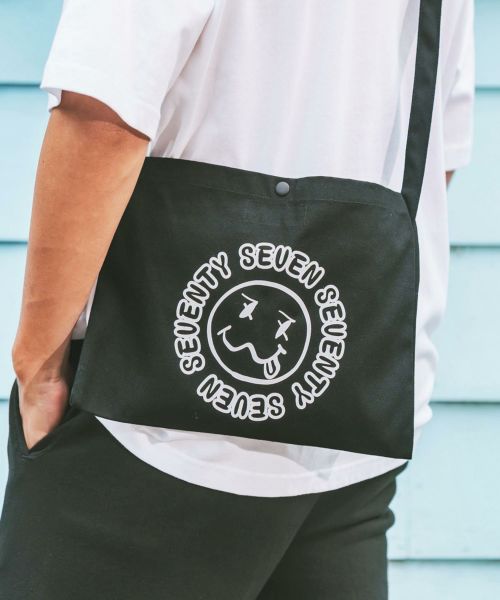 【seventy seven(セブンティセブン)】canvas sacoche (sunsmile) サコッシュ(7724W360)