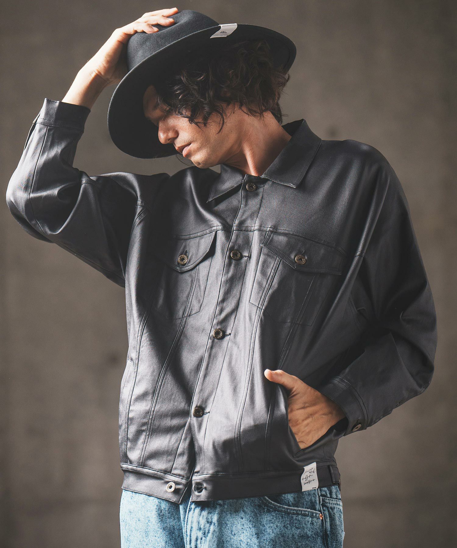 50%OFF【GLIMCLAP(グリムクラップ)】Coating material oversized