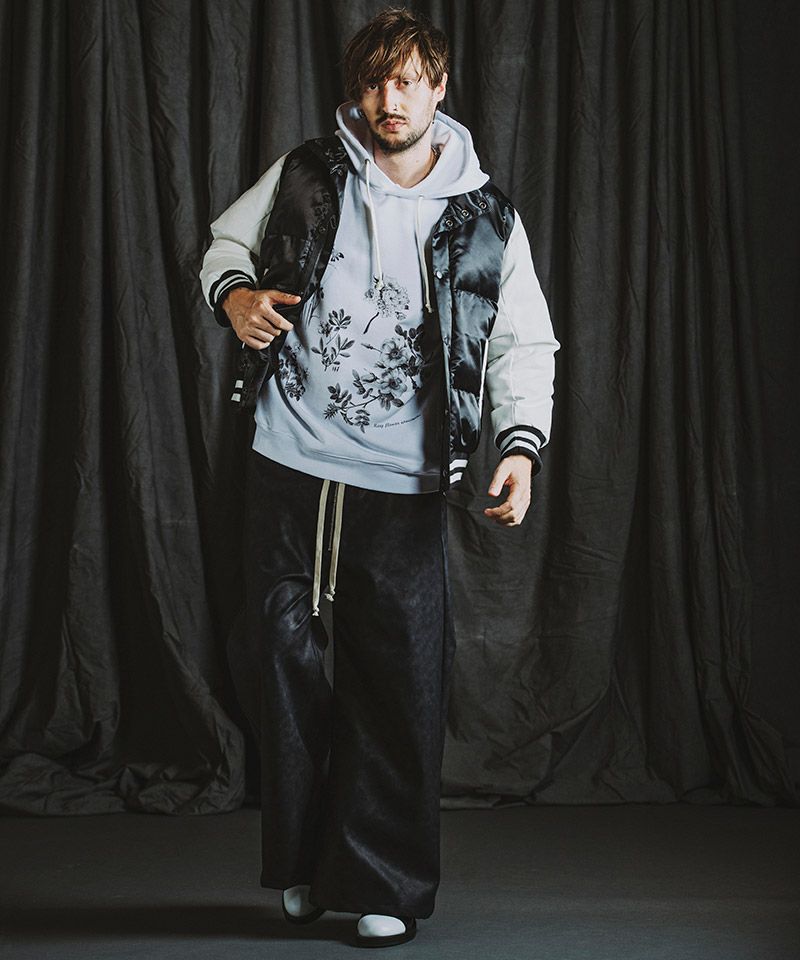 50%OFF【NO ID.(ノーアイディー)】 ｼﾝｾﾃｨｯｸﾚｻﾞｰﾜｲﾄﾞﾌﾚｱPT パンツ