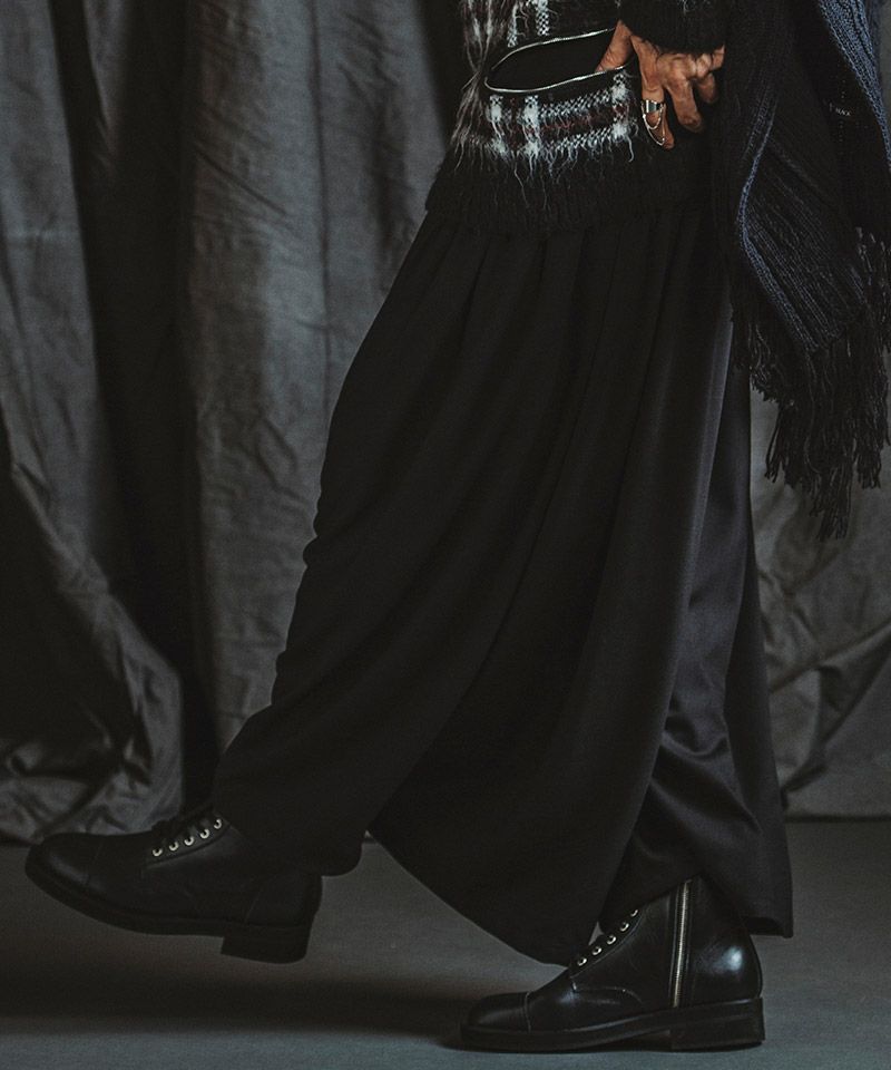 30%OFF【NO ID.(ノーアイディー)】ﾌﾗｯﾀﾘﾝｸﾞﾊﾞｷﾞｰﾄﾗｳｻﾞｰｽﾞ パンツ