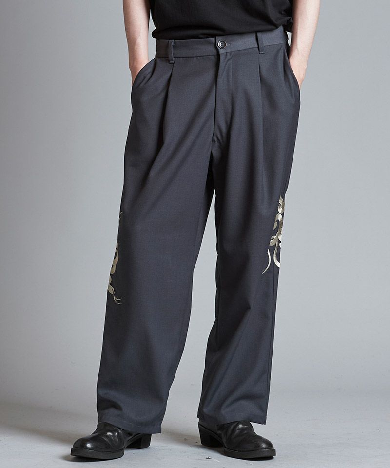 50%OFF【NO ID.(ノーアイディー)】ｲｰｼﾞｰﾜｲﾄﾞｽ-ﾍﾞﾆｱﾄﾗｳｻﾞｰｽﾞ