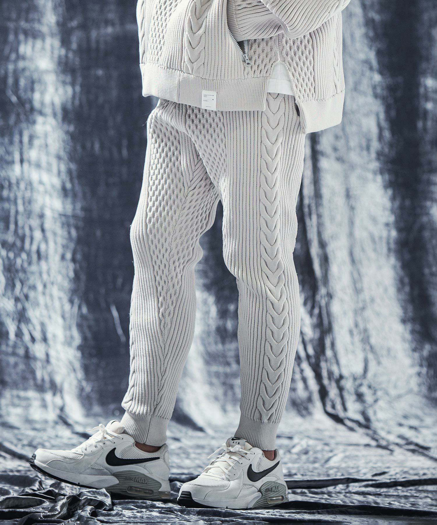 ANGENEHM(アンゲネーム)】Light yarn cable stitch knit pants ニット 