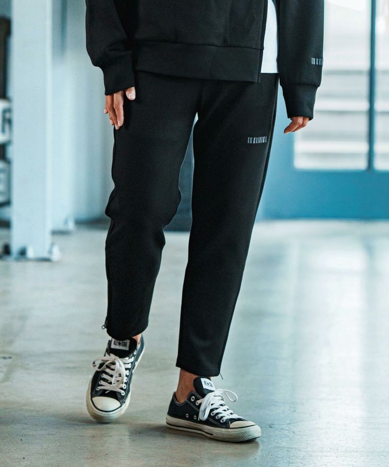 パンツ・ボトムスその他 HUECLOSET Dart Cotton Pants ホワイト（白）系 HUE(ヒュー) パンツ・ボトムスその他(メンズ