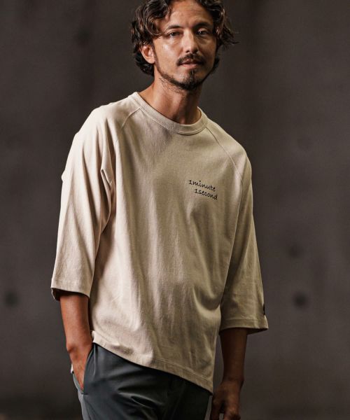 【1minute 1second(ワンミニットワンセカンド)】cursive print dry cotton 3-4 sleeve cut&sew カットソー(1M24F270)