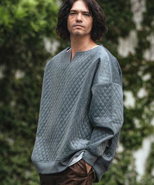 【CAMBIO(カンビオ)】 Velvet Diamond Quilt Key Neck Pullover カットソー(A35124cmb)