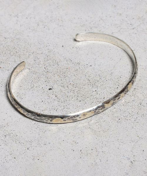 【VIVIFY(ビビファイ)】【予約販売ご注文から1ヶ月後出荷】 Back Hallmarks Bangle-Hammered finish-Round w-gold バングル(VFB-208)