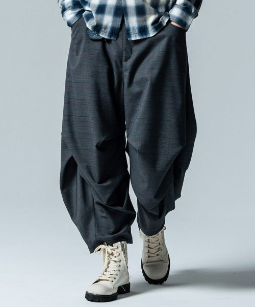 glamb(グラム)】Irregular Tuck Wide Slacks ファイブタック