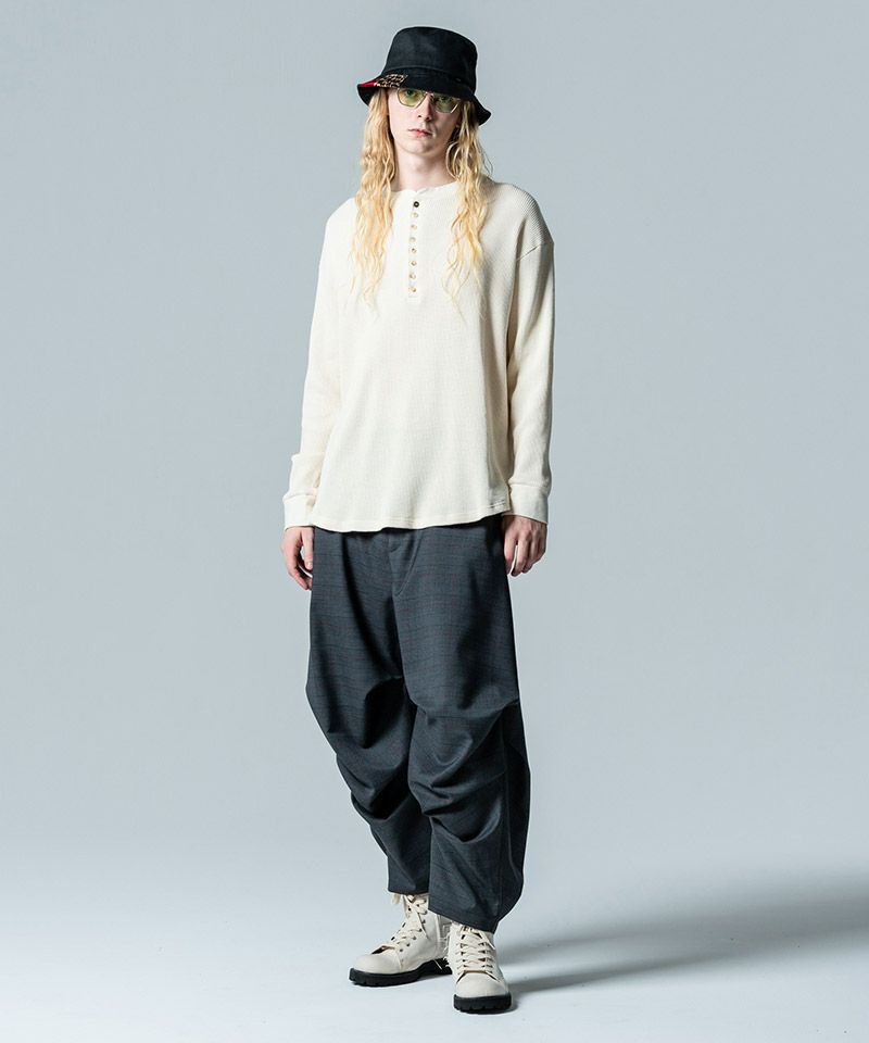 glamb(グラム)】Irregular Tuck Wide Slacks ファイブタックワイド 