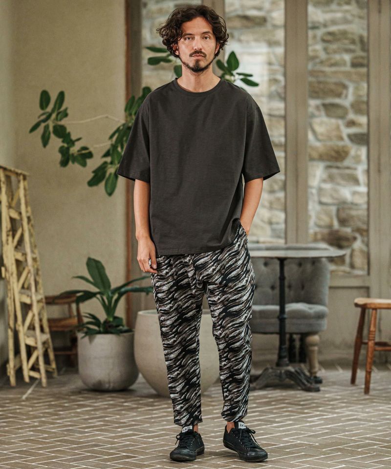 CAMBIO(カンビオ)】 Geometric Pattern Relax Tapered Easy