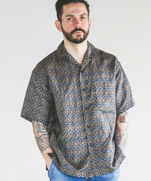 30%OFF【MROLIVE(ミスターオリーブ)】 L-R CIRCLE BATIK PATTERN -OPEN COLLAR SHIRT オープンカラーシャツ(M251140)