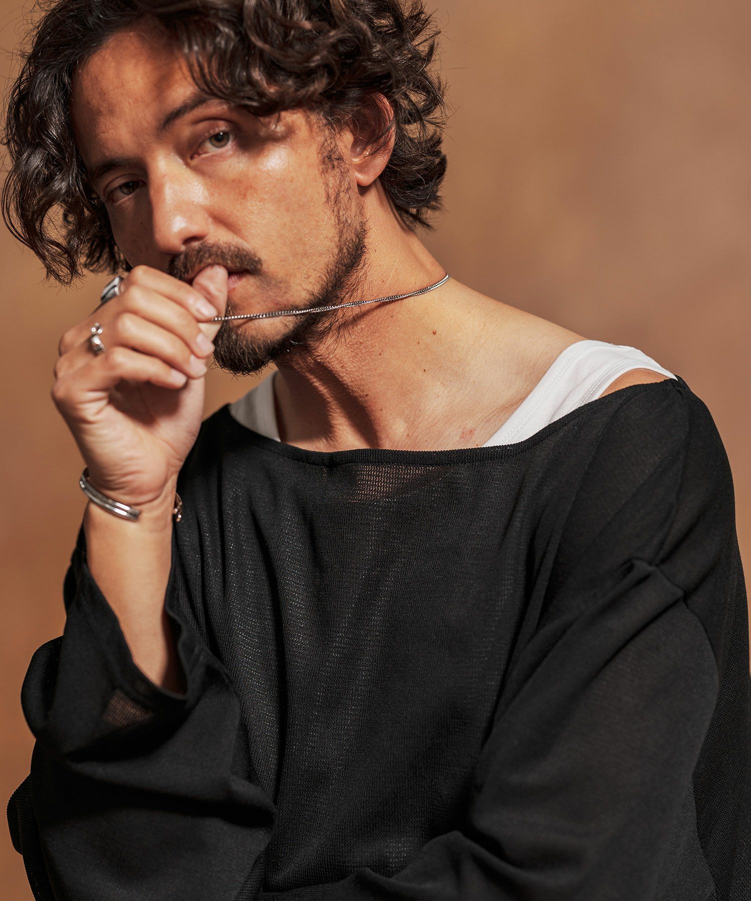 Jih Nunc(ジーヌンク)】ボートネックルーズシルエットシアーカットソー