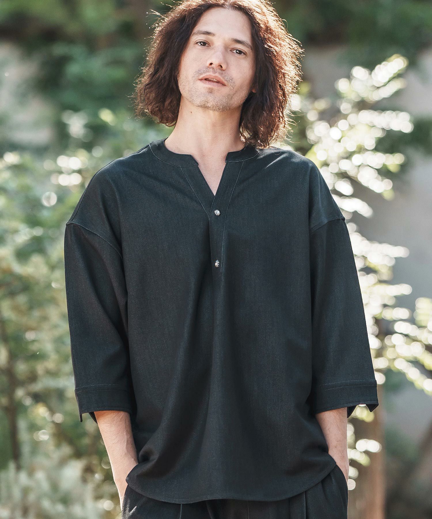 CAMBIO(カンビオ)】Denim Like Drape Henley Neck Concho Button 3-4