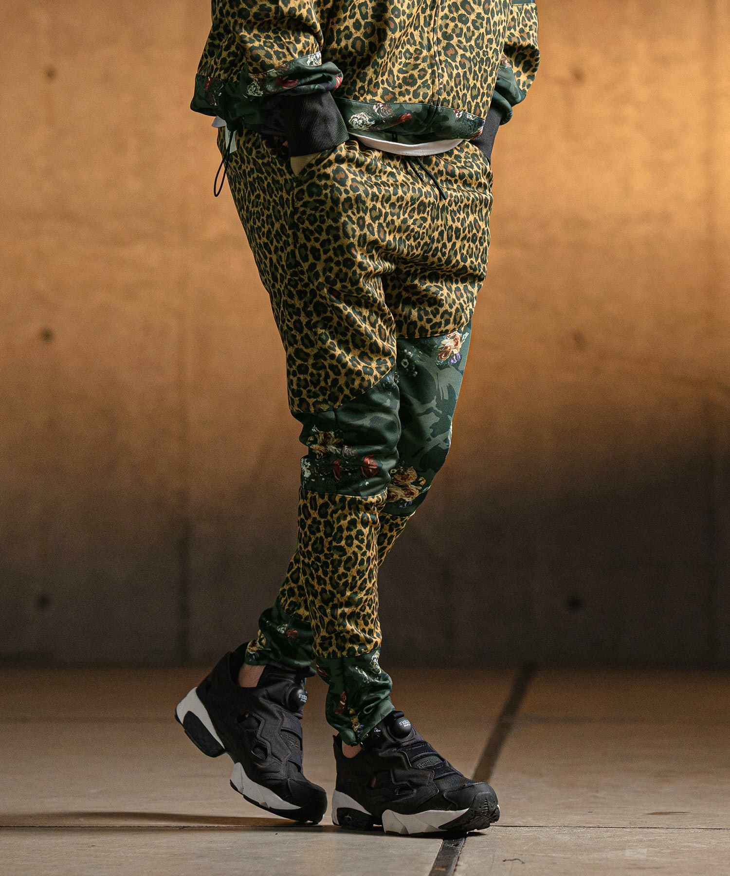 GLIMCLAP(グリムクラップ)】Tight fit track pants-Ver. color pattern