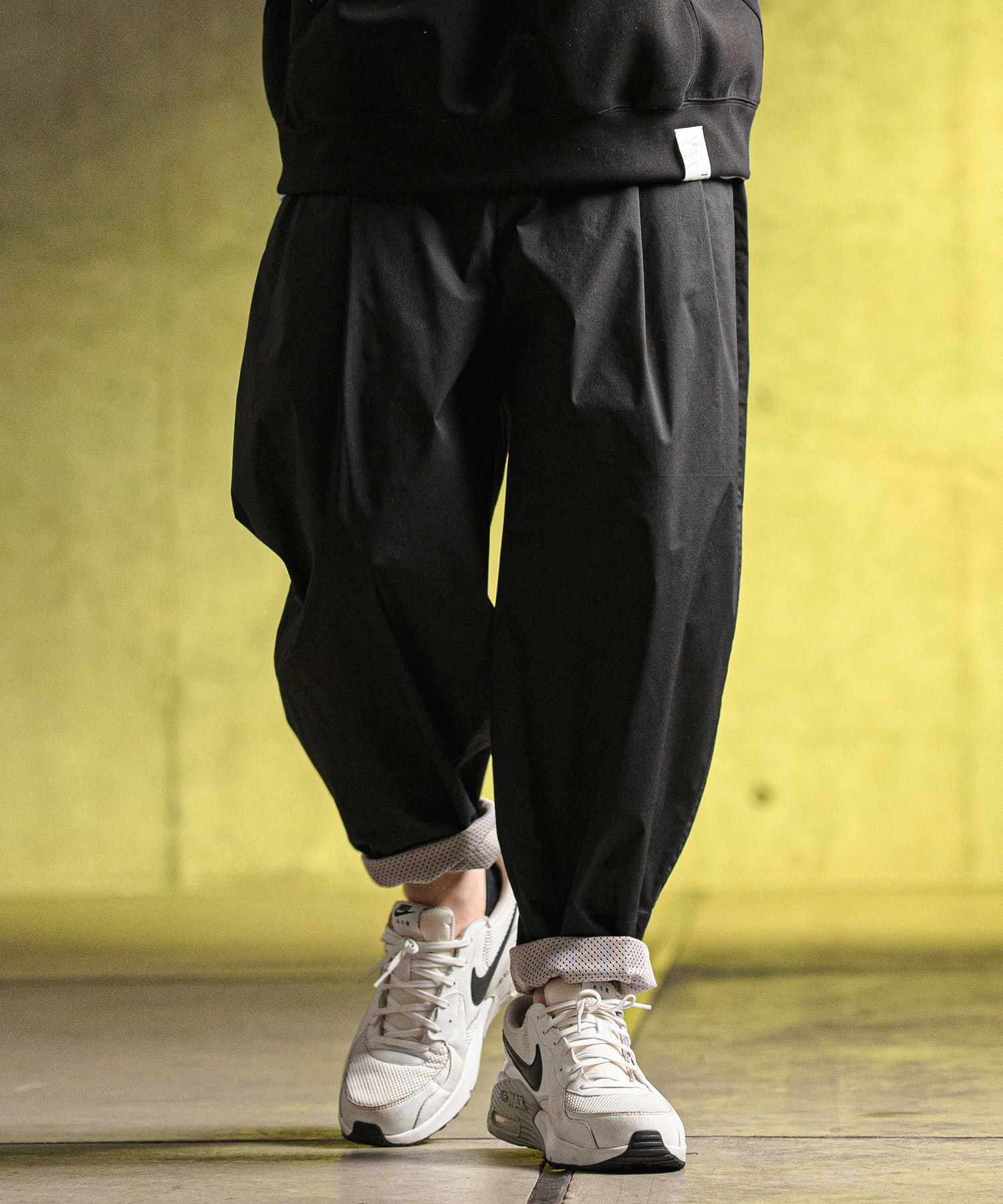 GLIMCLAP(グリムクラップ)】C-N-PU fabric balloon silhouette pants 