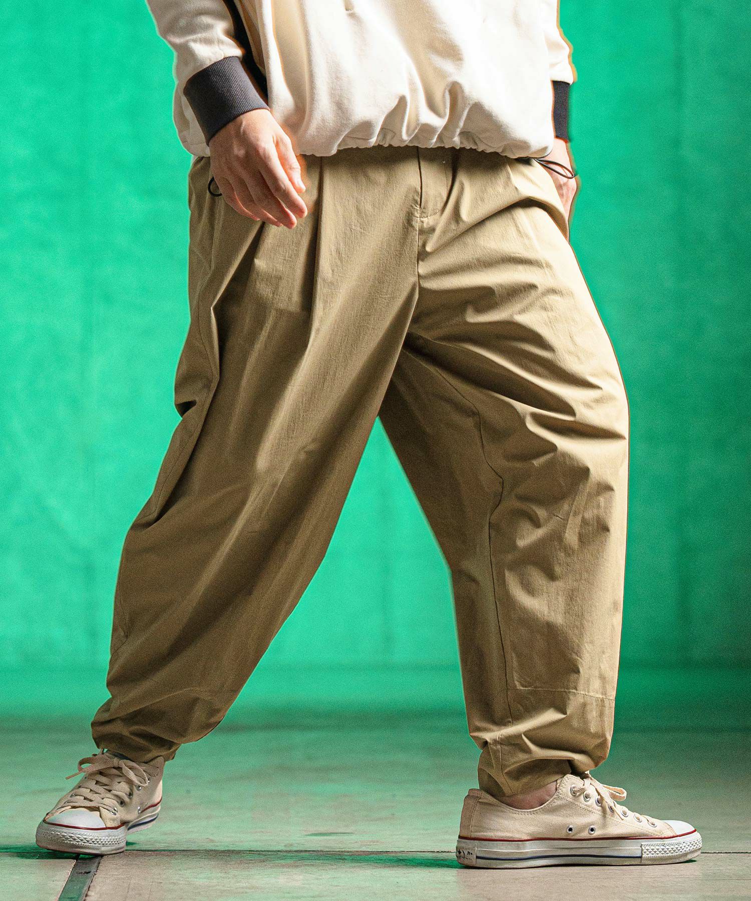 GLIMCLAP(グリムクラップ)】C-N-PU fabric balloon silhouette pants 